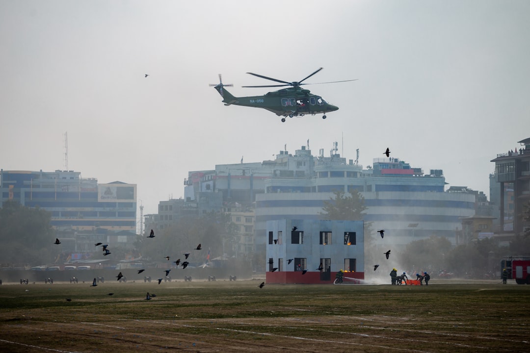 découvrez nos solutions efficaces de gestion de crise pour réagir rapidement et minimiser les impacts. stratégies personnalisées et soutien expert en réponse aux situations d'urgence.