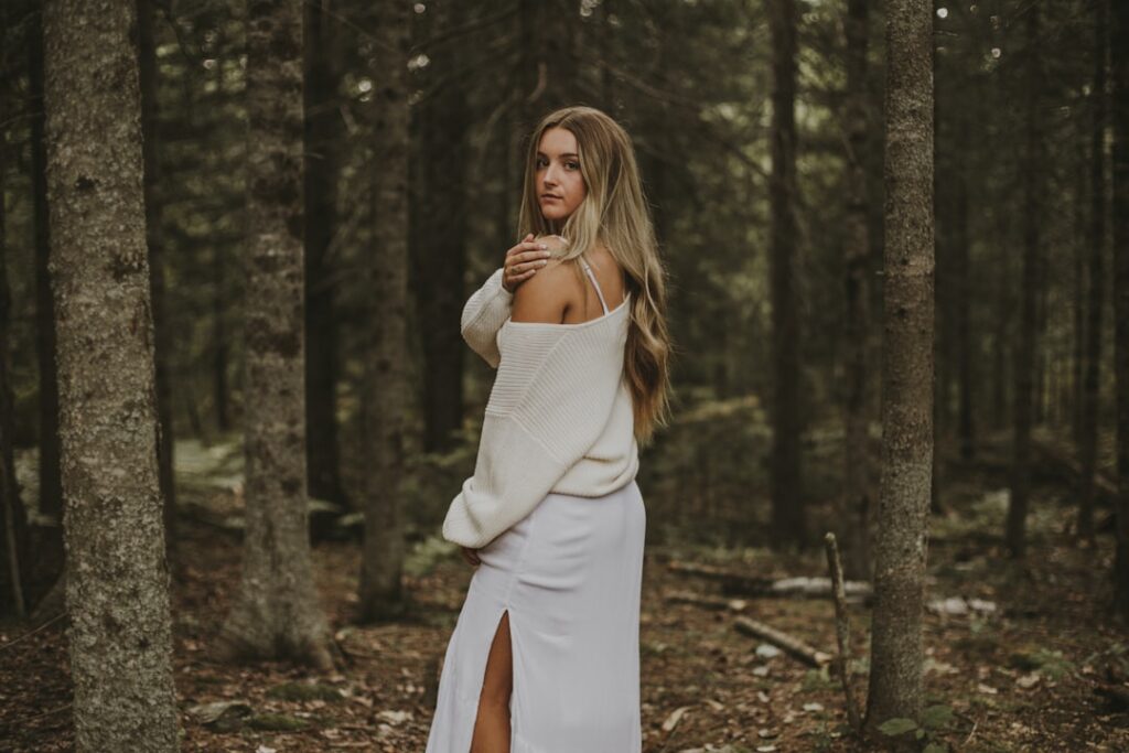 découvrez comment styliser une robe-pull avec élégance et confort pour toutes les occasions.