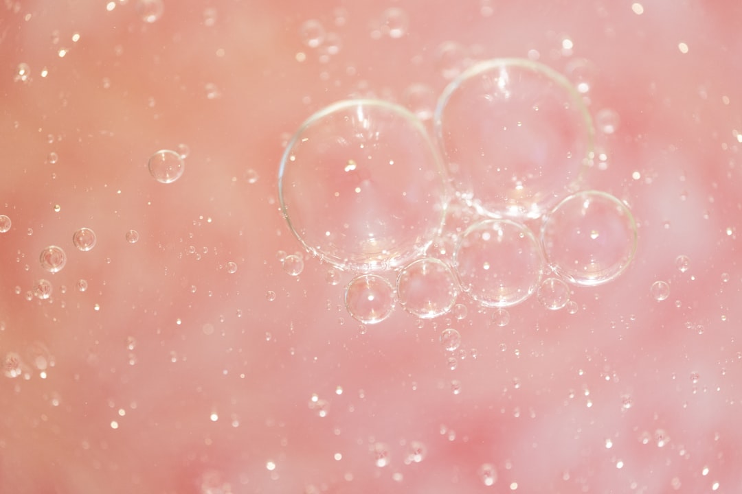 découvrez tout sur la couleur rose : ses significations, ses nuances et son impact dans la mode, le design et la culture.