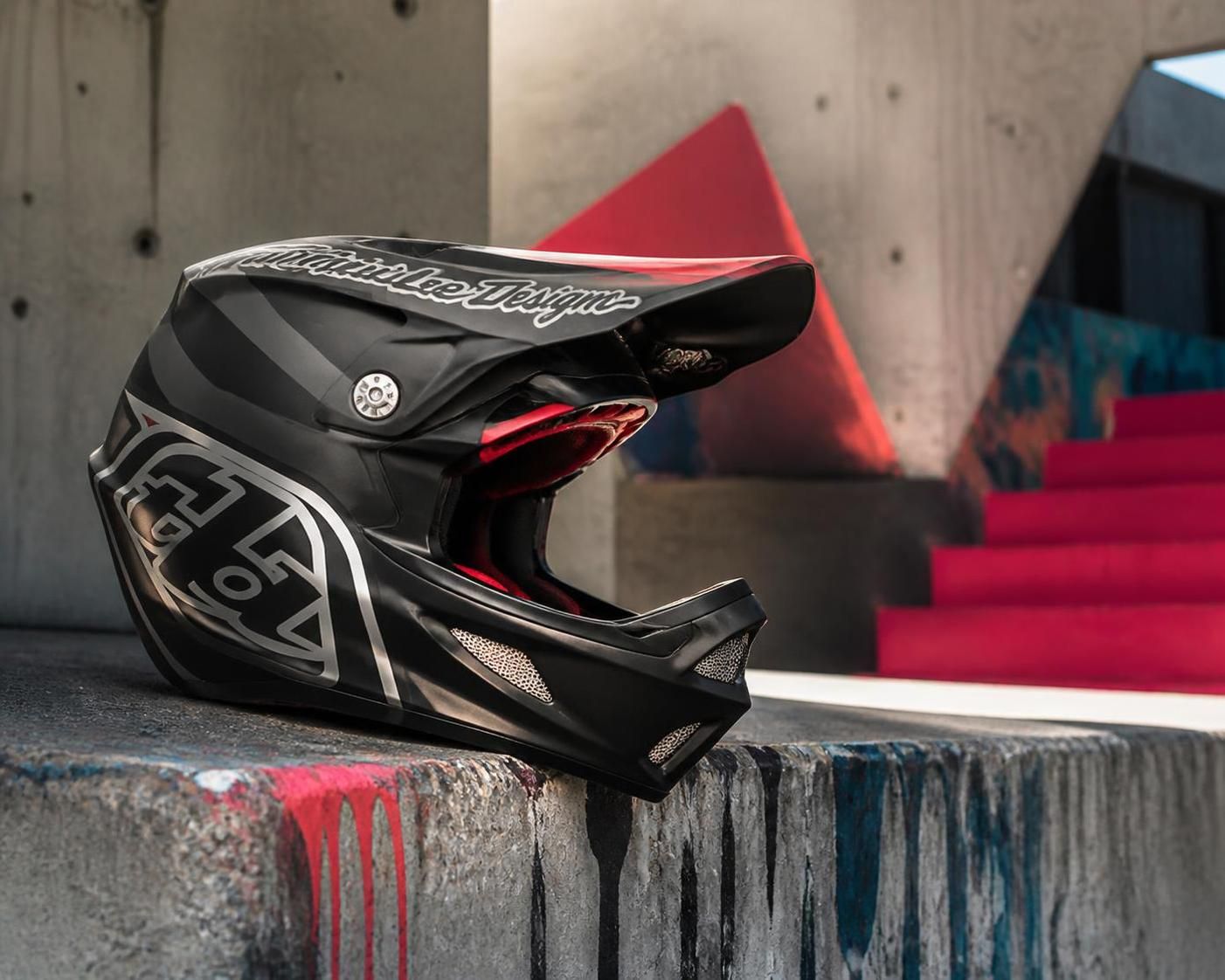 découvrez troy lee design, l'art du casque qui révolutionne le style urbain grâce à des designs innovants et audacieux alliant protection et esthétique.