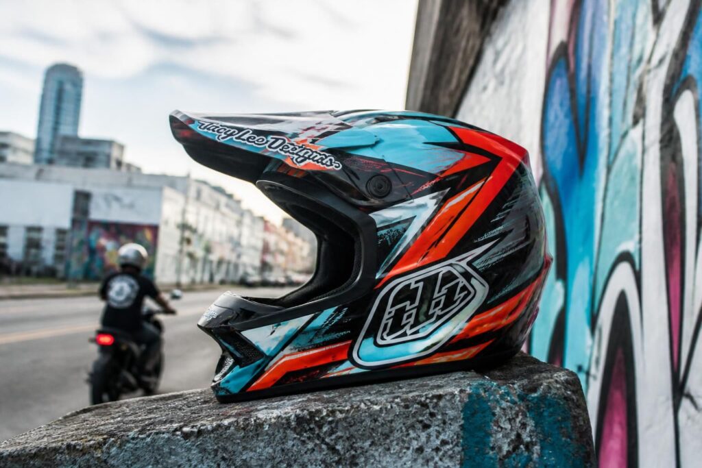 découvrez troy lee design, l'art du casque alliant innovation et style urbain pour une protection unique et tendance.